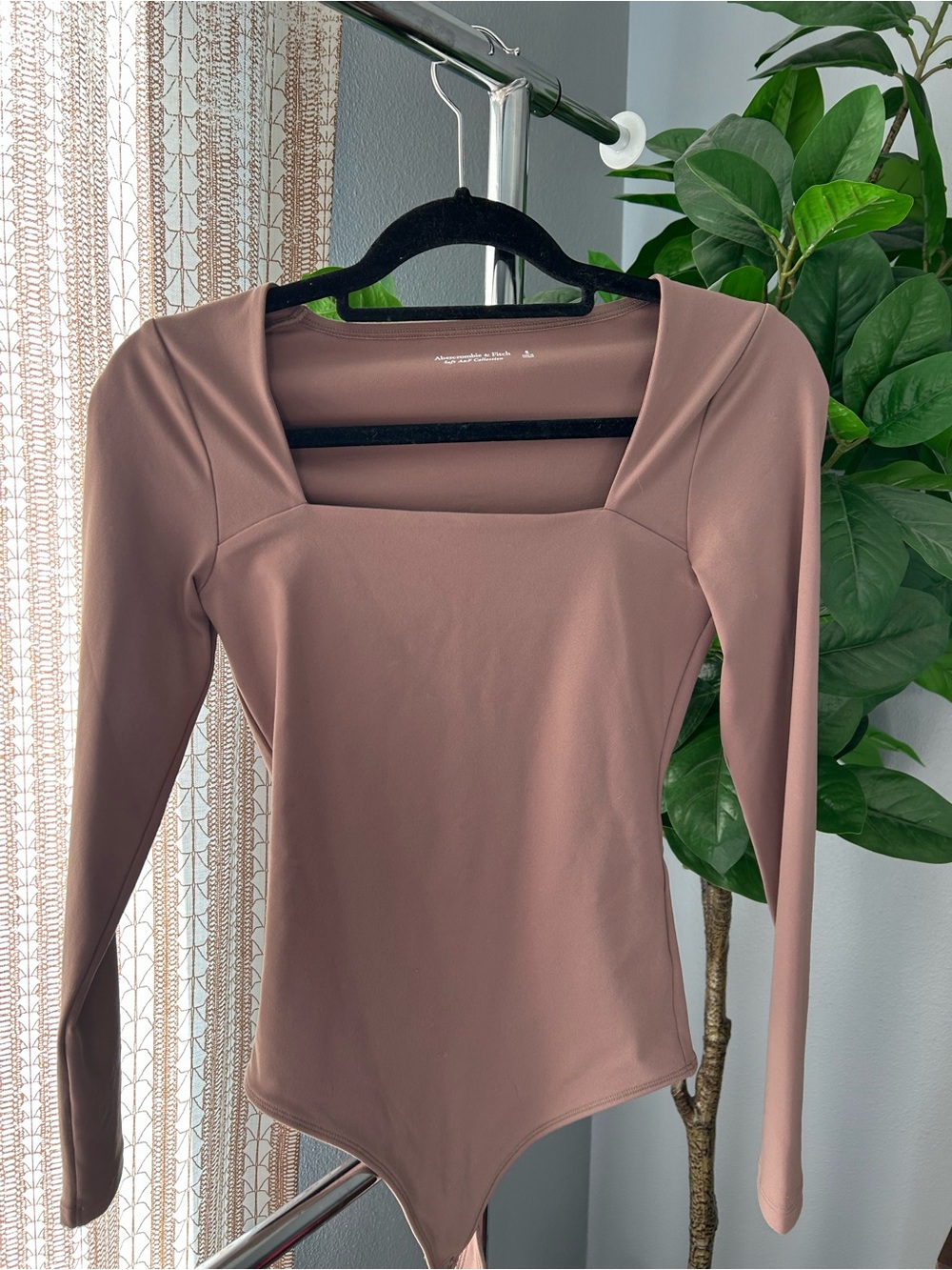 Abercrombie & Fitch Square Neck Long Sleeve Bodysuit - Dusty Mauve
